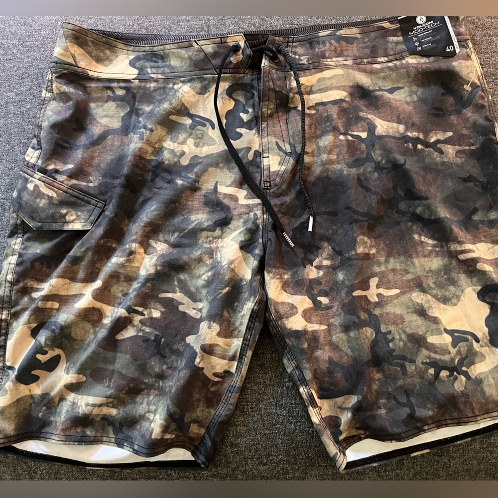 Volcom Mod-Tech Trunks